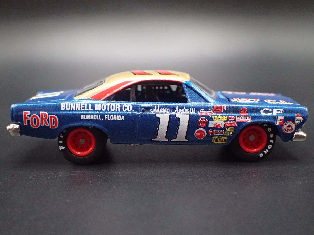 1967 67 FORD FAIRLANE #11 MARIO ANDRETTI BUNNELL NASCAR 1/64 SCALE DIECAST MODEL CAR