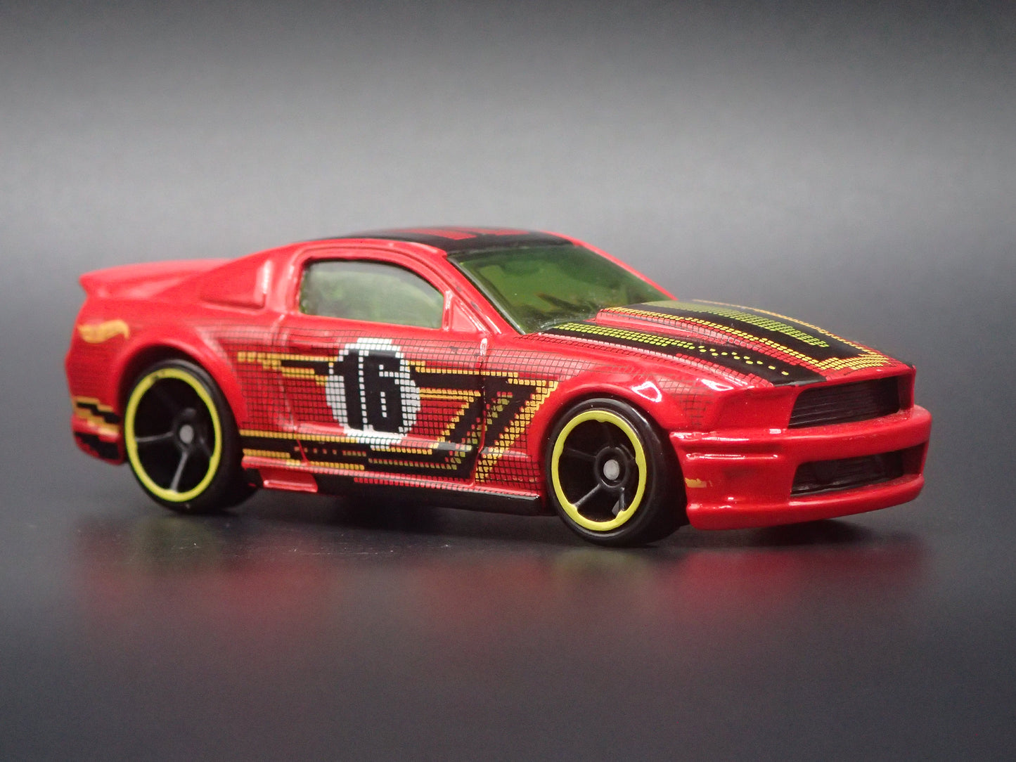 2005- 2009 FORD MUSTANG GT RED RARE 1:64 SCALE COLLECTIBLE DIECAST MODEL CAR