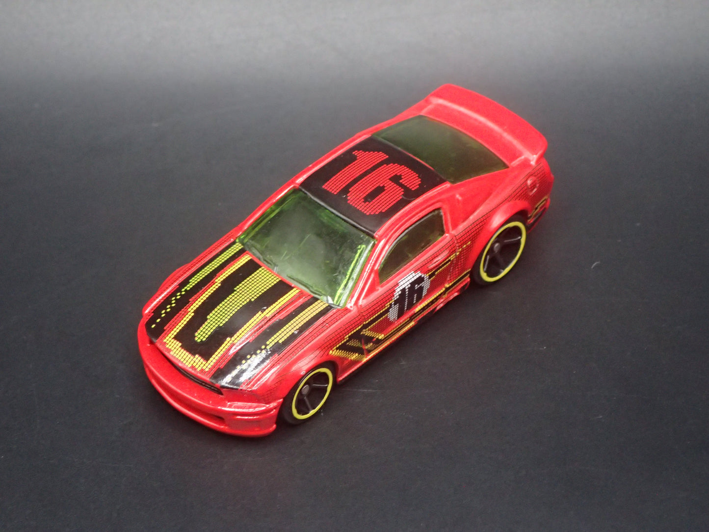 2005- 2009 FORD MUSTANG GT RED RARE 1:64 SCALE COLLECTIBLE DIECAST MODEL CAR