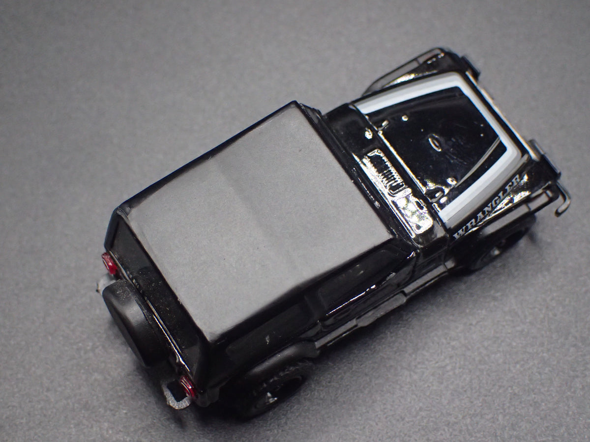 1986 - 1995 JEEP WRANGLER YJ 2 TWO DOOR BLACK 1/64 SCALE DIORAMA DIECAST MODEL CAR