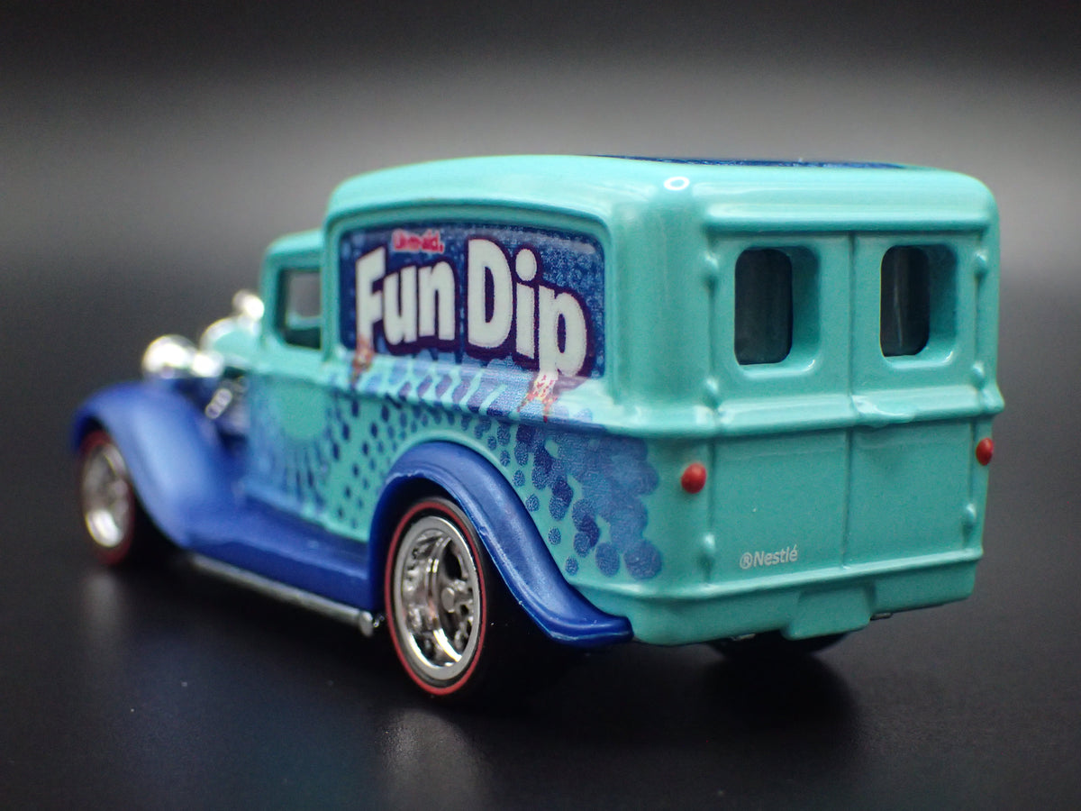 1934 34 DODGE DELIVERY FUN DIP BLUE 1:64 SCALE DIORAMA DIECAST MODEL CAR