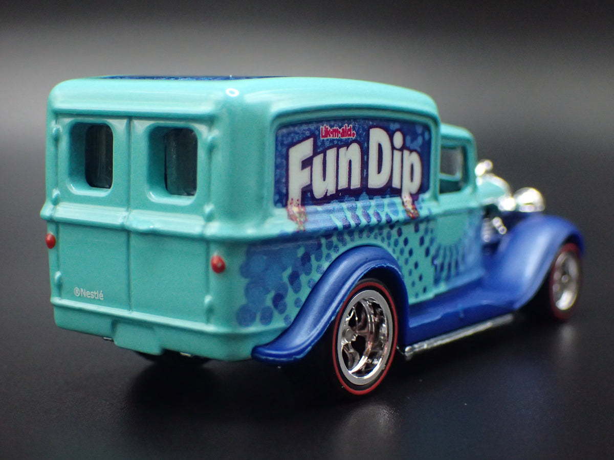 1934 34 DODGE DELIVERY FUN DIP BLUE 1:64 SCALE DIORAMA DIECAST MODEL CAR
