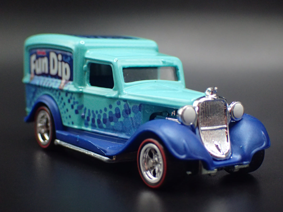 1934 34 DODGE DELIVERY FUN DIP BLUE 1:64 SCALE DIORAMA DIECAST MODEL CAR