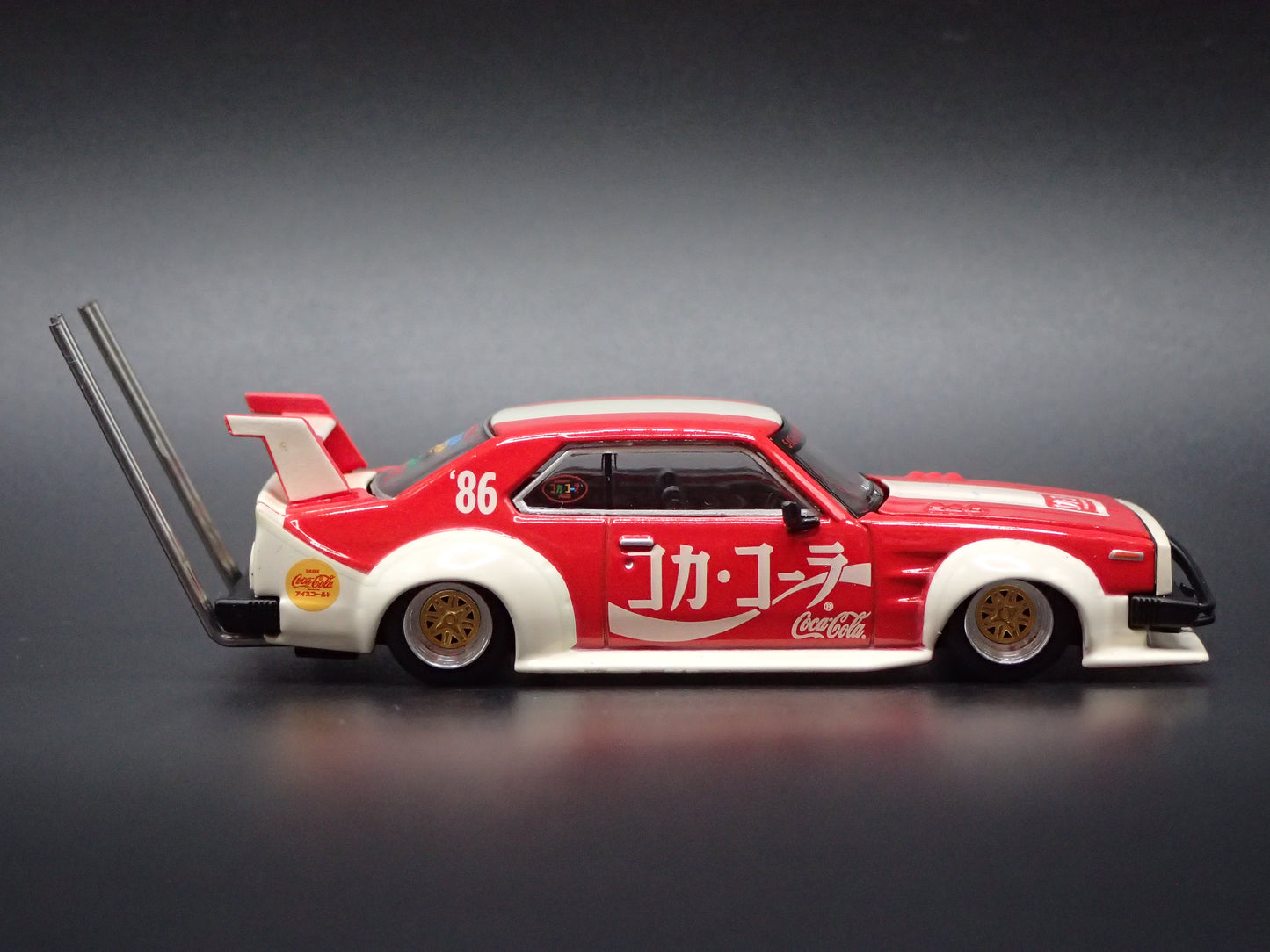 NISSAN SKYLINE C210 KAIDO RACER COCA COLA RED 1:64 SCALE DIECAST MODEL CAR