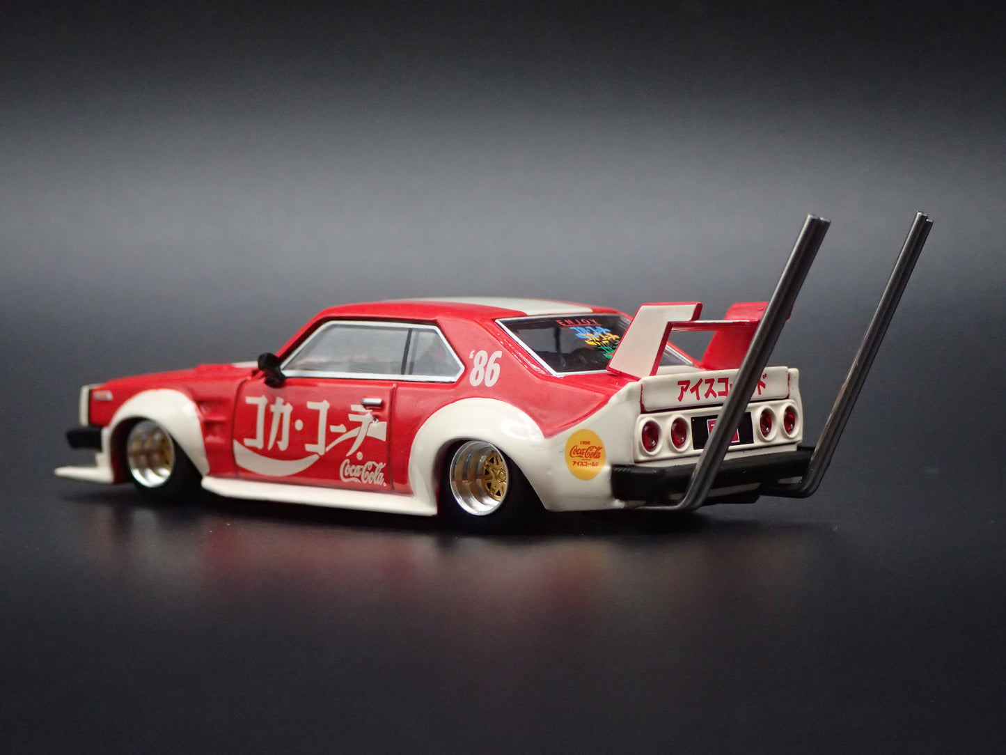 NISSAN SKYLINE C210 KAIDO RACER COCA COLA RED 1:64 SCALE DIECAST MODEL CAR