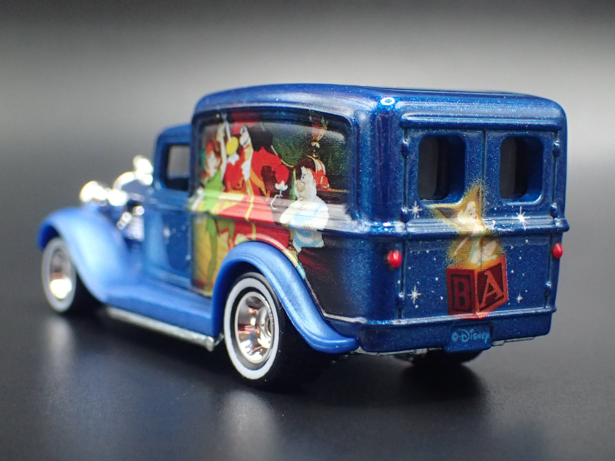 1934 34 DODGE DELIVERY PETER PAN 1:64 SCALE DIORAMA DIECAST MODEL CAR