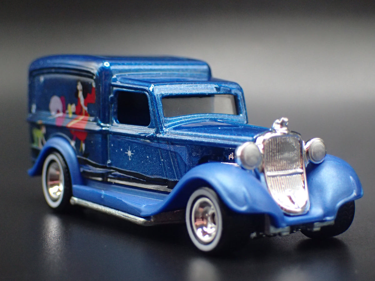 1934 34 DODGE DELIVERY PETER PAN 1:64 SCALE DIORAMA DIECAST MODEL CAR