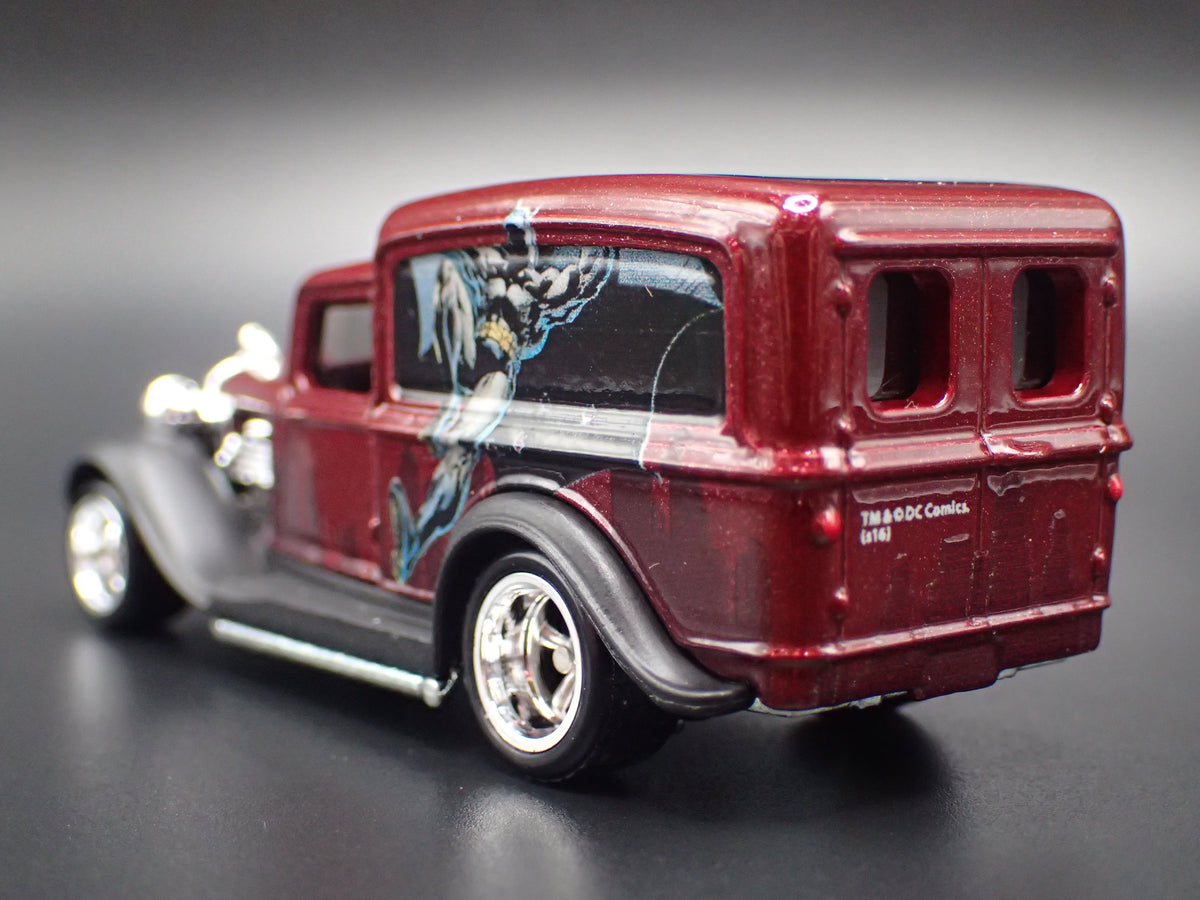 1934 34 DODGE DELIVERY VAN BATMAN 1:64 SCALE DIORAMA DIECAST MODEL CAR