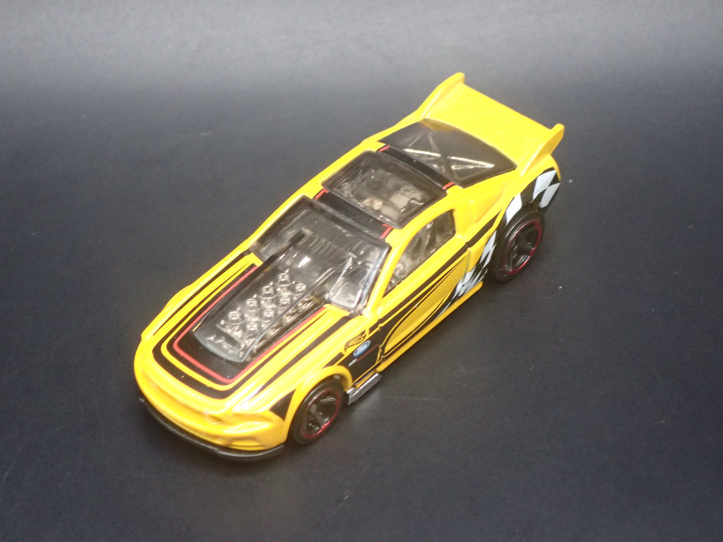 2013 13 FORD MUSTANG GT DRAG CAR RARE 1:64 SCALE COLLECTIBLE DIECAST MODEL CAR