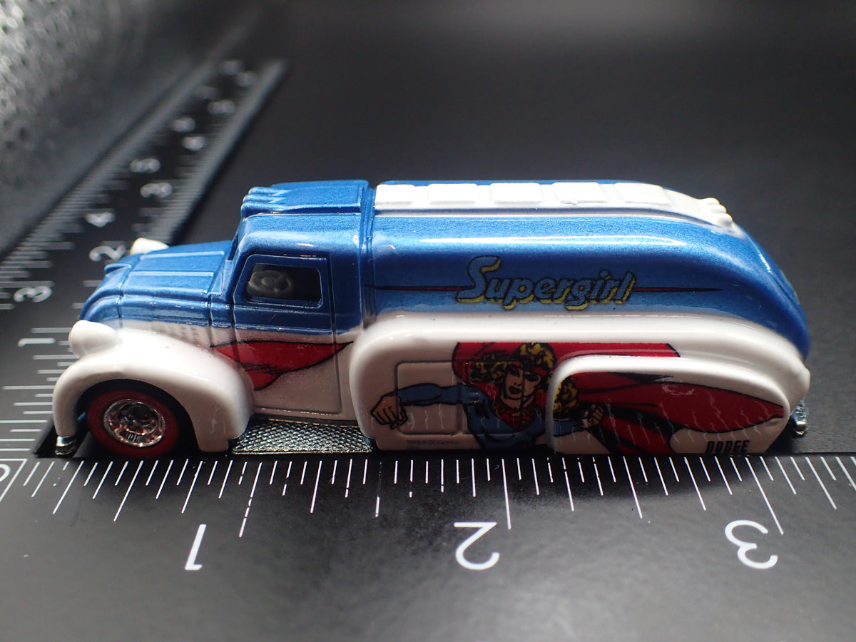 1938 38 DODGE AIRFLOW GAS OIL TANKER SUPERGIRL 1:64 SCALE DIECAST MODEL CAR