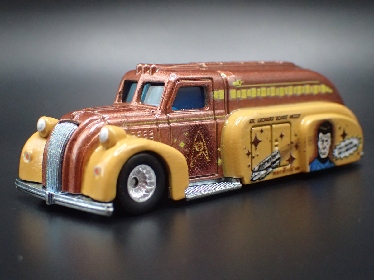 1938 38 DODGE AIRFLOW GAS OIL TANKER STAR TREK 1:64 SCALE DIECAST MODEL CAR