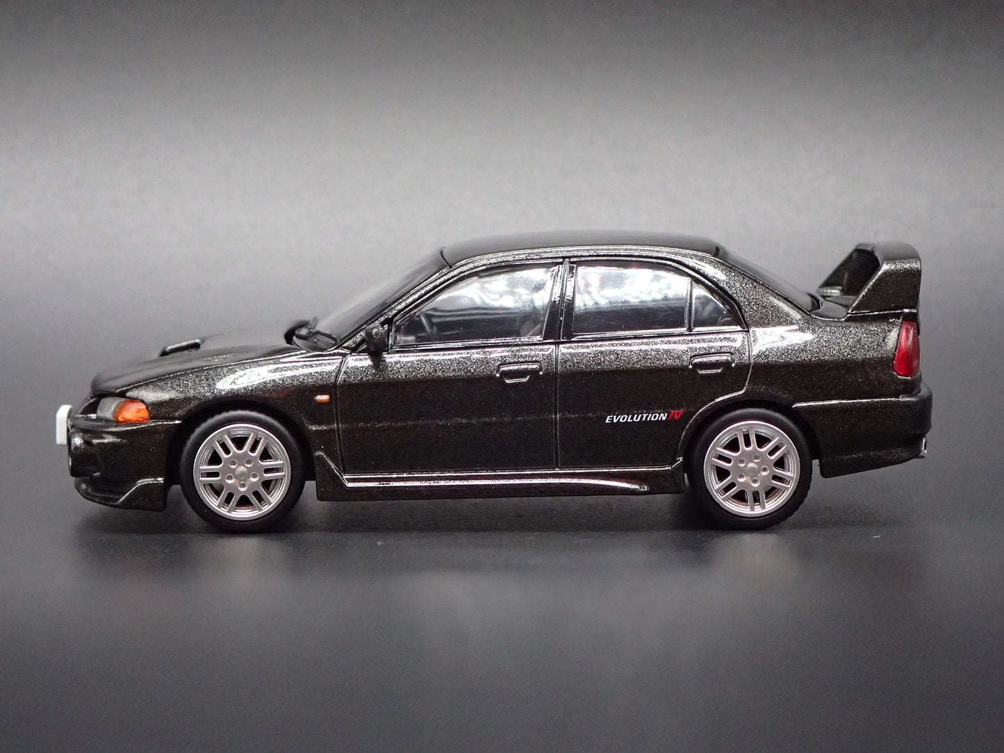 1996-1998 MITSUBISHI LANCER EVOLUTION EVO IV GRAY 1:64 SCALE DIECAST MODEL CAR