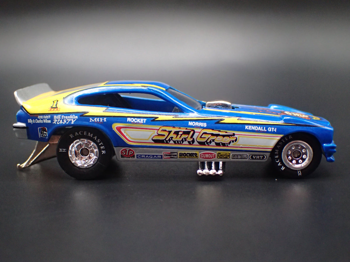 FORD MUSTANG II FUNNY CAR CHAIN LIGHTNING 1:64 SCALE DIECAST MODEL CAR