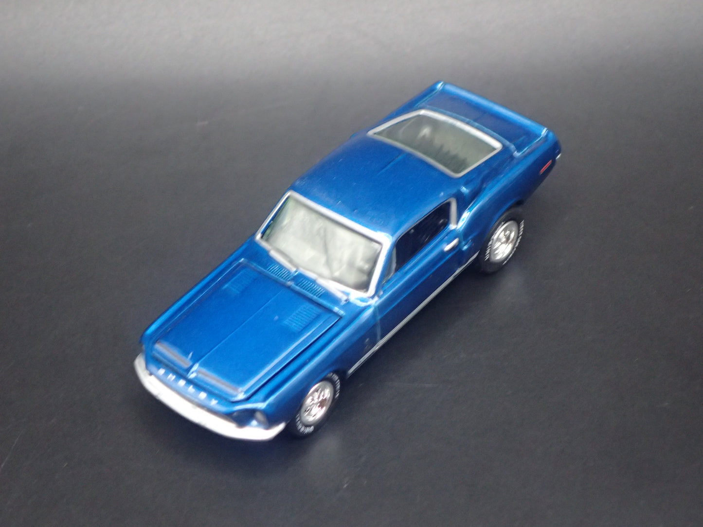 1968 68 FORD MUSTANG SHELBY GT500 BLUE 1:64 SCALE DIORAMA DIECAST MODEL CAR