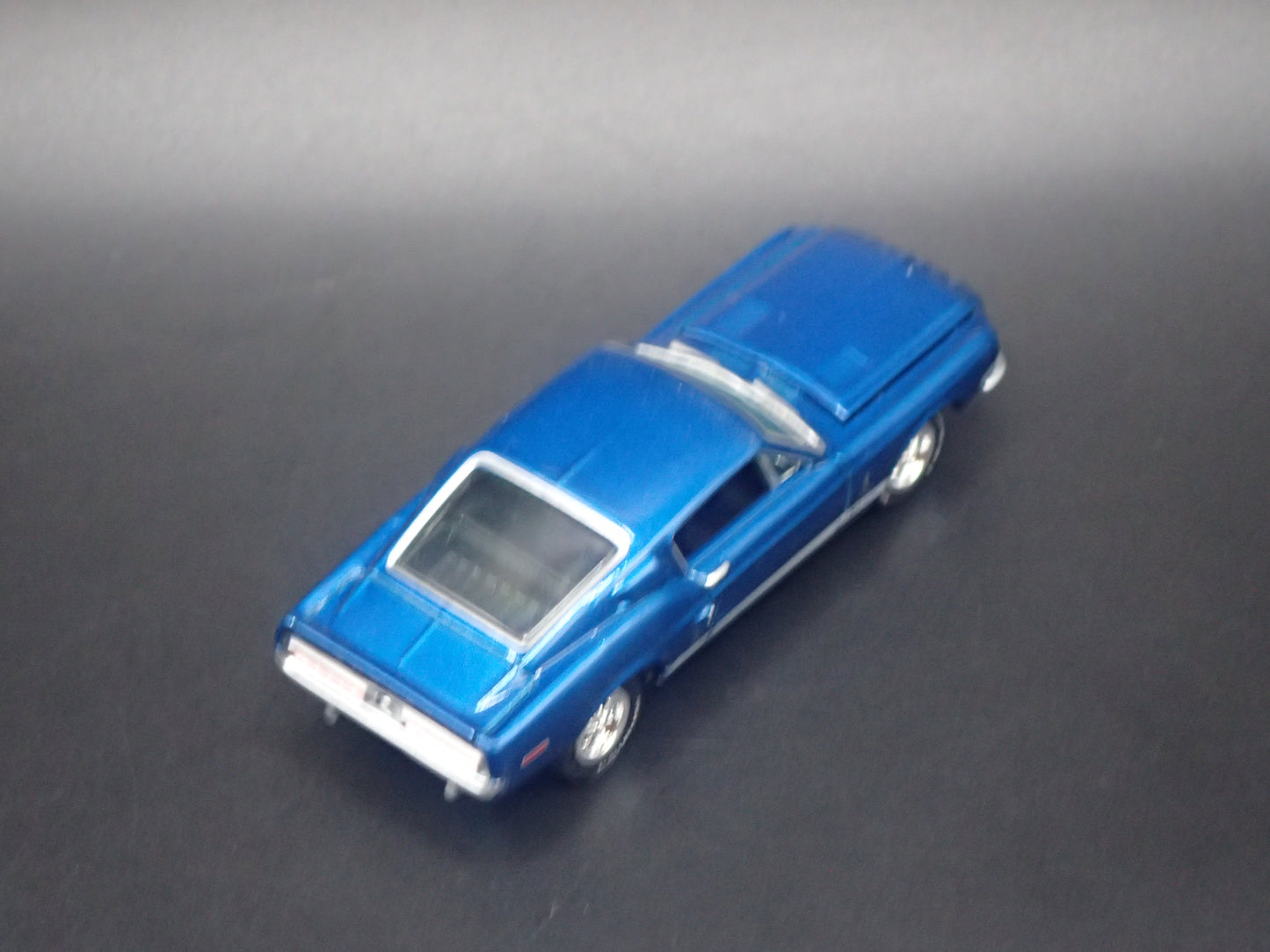 1968 68 FORD MUSTANG SHELBY GT500 BLUE 1:64 SCALE DIORAMA DIECAST MODEL CAR