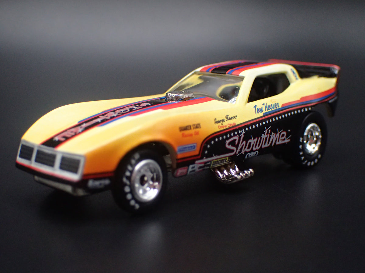 1978 78 CHEVY CHEVROLET CORVETTE FUNNY CAR SHOWTIME 1:64 SCALE DIECAST MODEL CAR