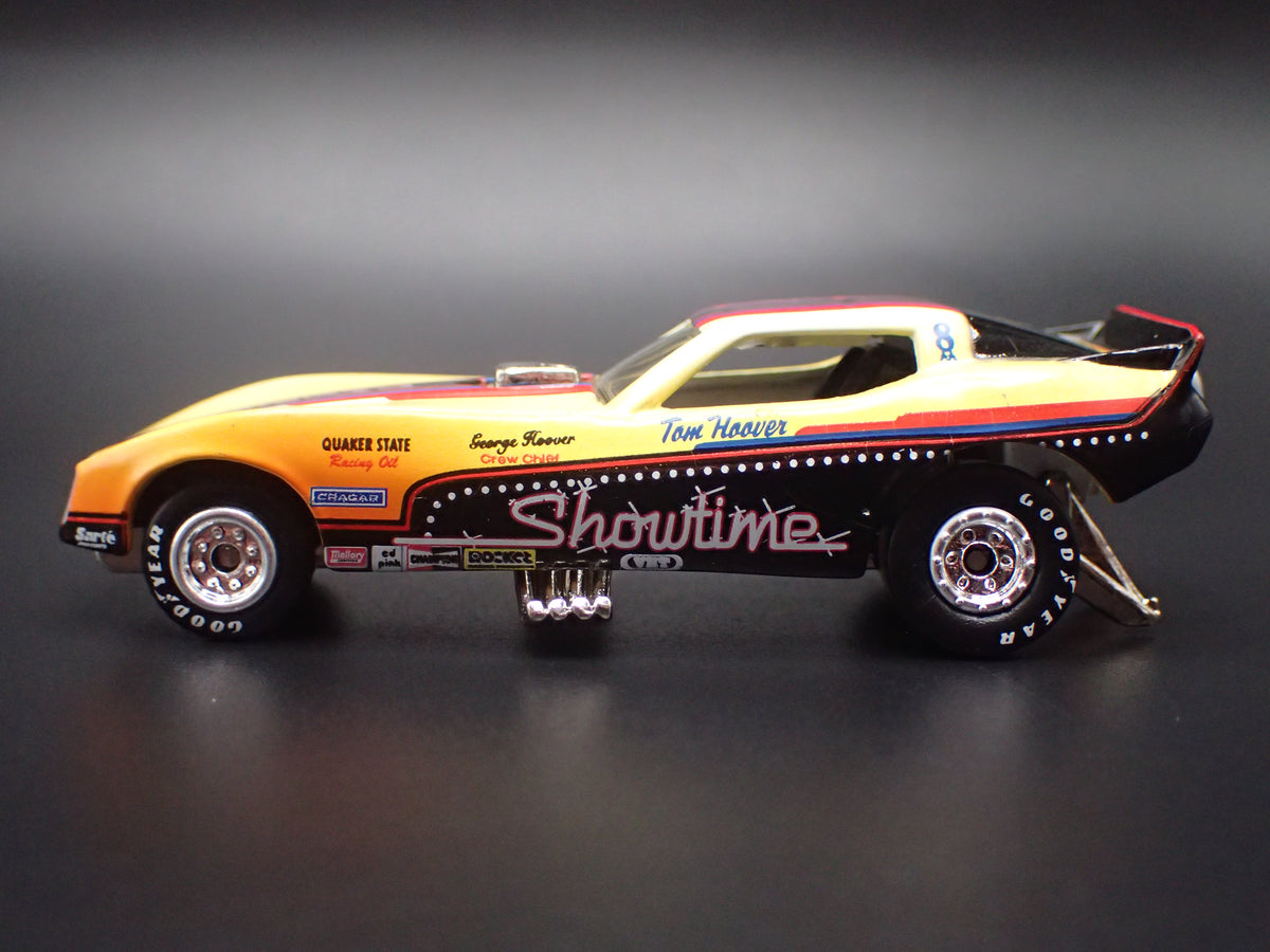 1978 78 CHEVY CHEVROLET CORVETTE FUNNY CAR SHOWTIME 1:64 SCALE DIECAST MODEL CAR