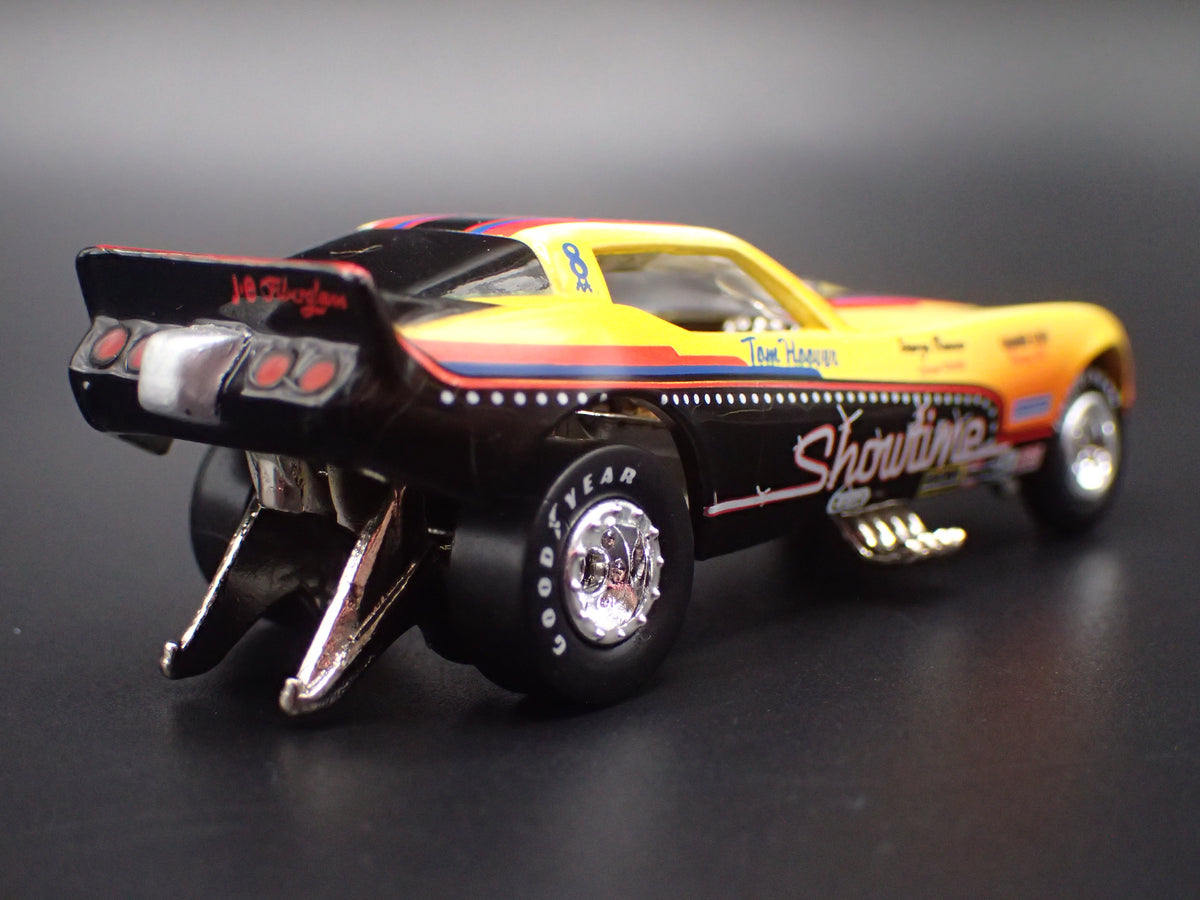 1978 78 CHEVY CHEVROLET CORVETTE FUNNY CAR SHOWTIME 1:64 SCALE DIECAST MODEL CAR