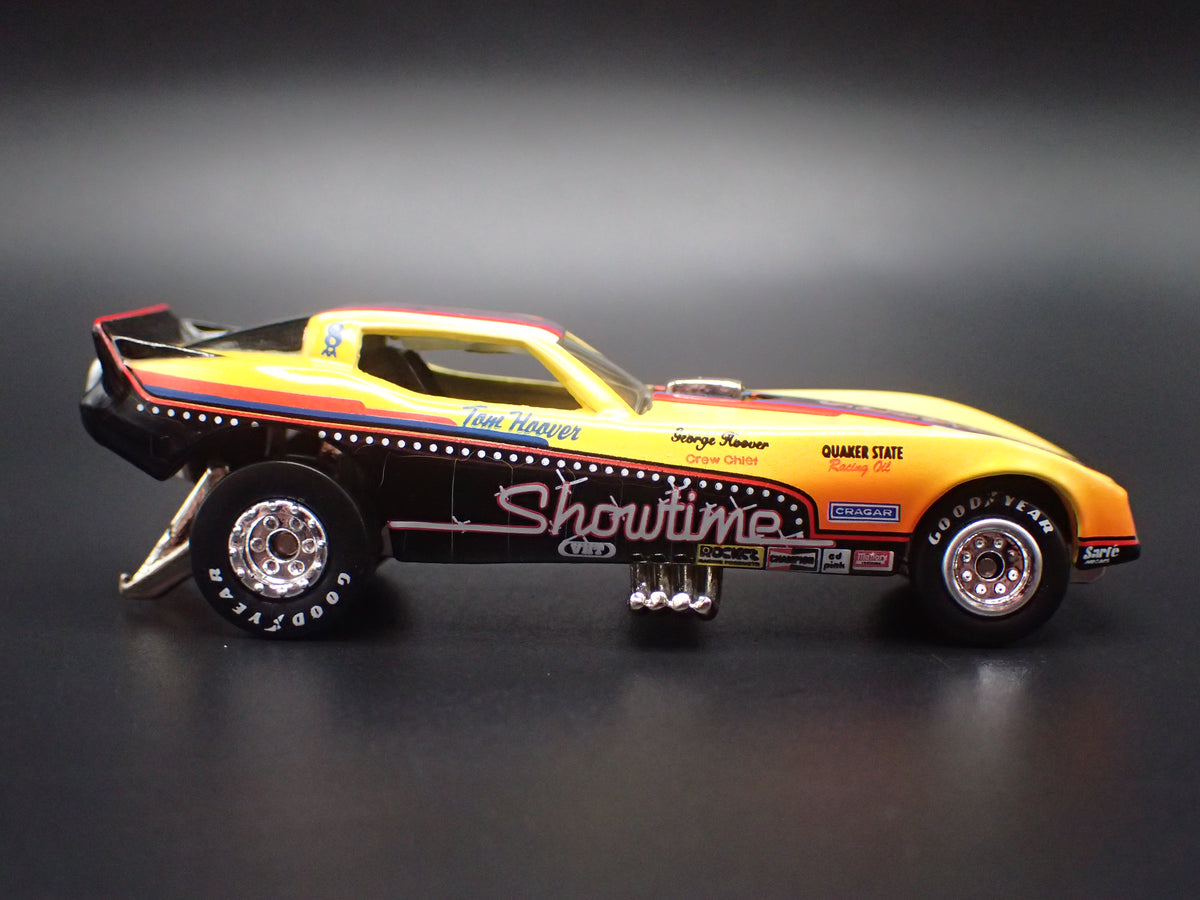 1978 78 CHEVY CHEVROLET CORVETTE FUNNY CAR SHOWTIME 1:64 SCALE DIECAST MODEL CAR