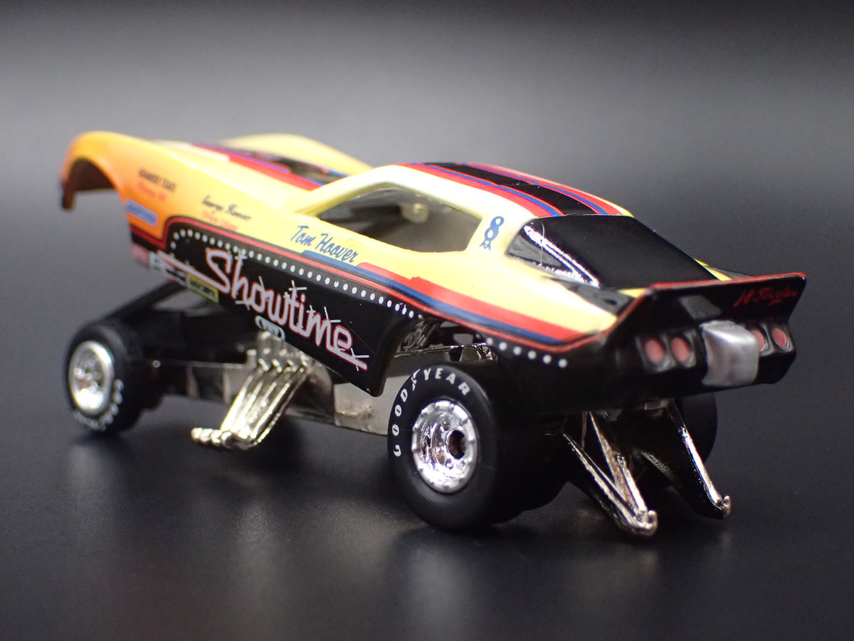 1978 78 CHEVY CHEVROLET CORVETTE FUNNY CAR SHOWTIME 1:64 SCALE DIECAST MODEL CAR