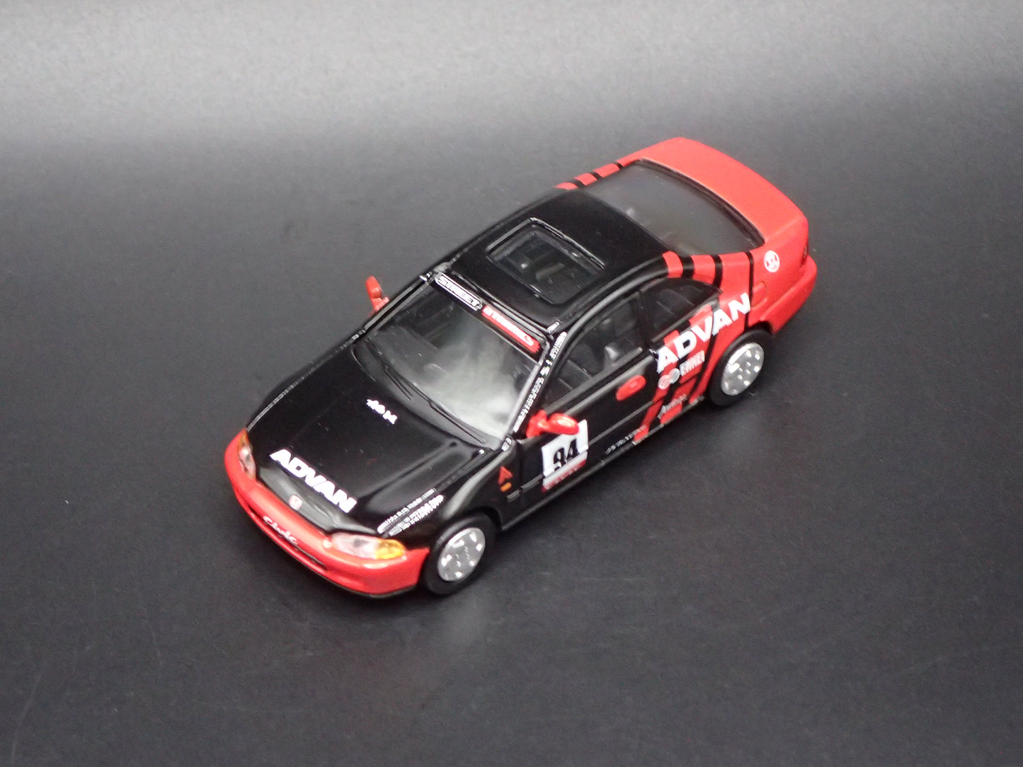 1991-1995 HONDA CIVIC COUPE EJI ADVAN 1:64 SCALE COLLECTIBLE DIORAMA DIECAST MODEL CAR