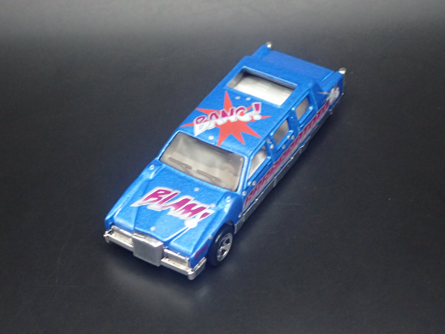 STRETCH LIMOUSINE RARE 1:64 HW SCALE COLLECTIBLE DIORAMA DIECAST MODEL CAR