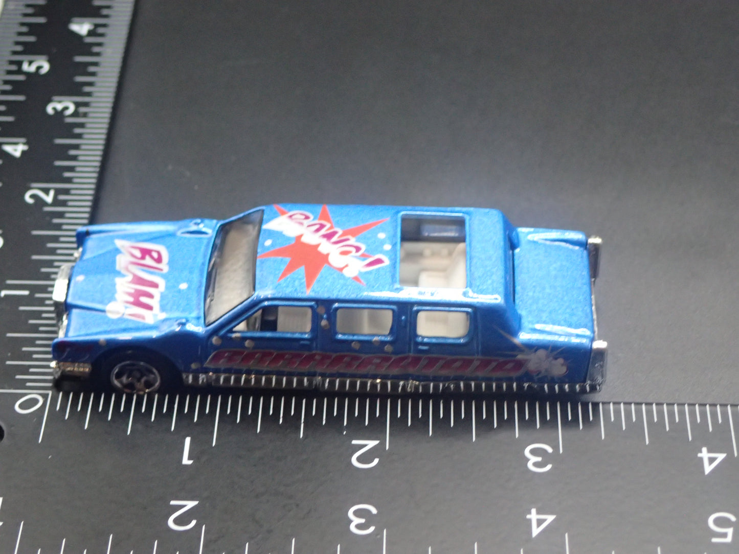 STRETCH LIMOUSINE RARE 1:64 HW SCALE COLLECTIBLE DIORAMA DIECAST MODEL CAR