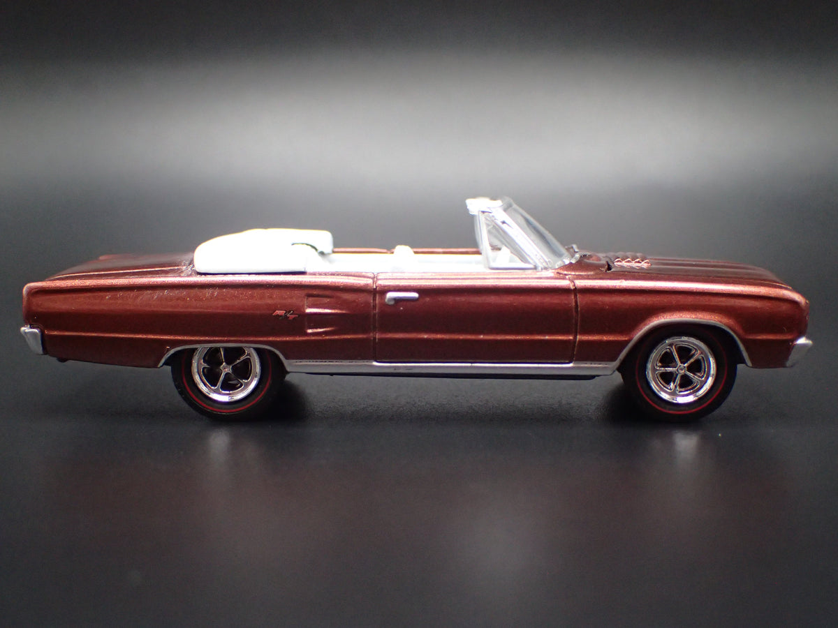 1967 67 DODGE CORONET R/T HEMI CONVERTIBLE BRONZE 1/64 SCALE DIECAST MODEL CAR