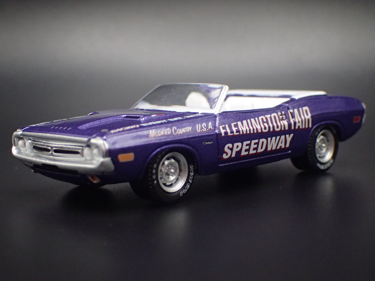 1971 71 DODGE CHALLENGER CONVERTIBLE FLEMINGTON PACE 1/64 SCALE DIECAST CAR