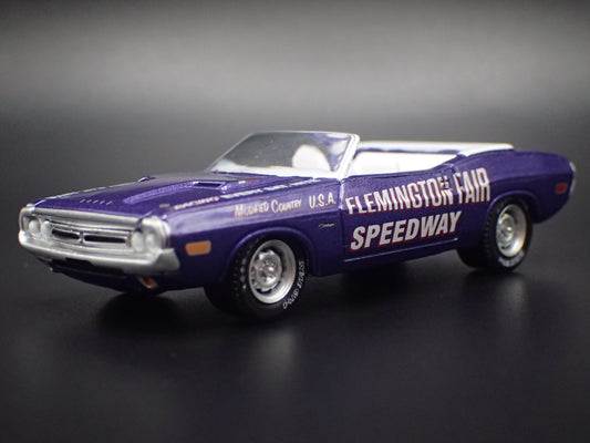 1971 71 DODGE CHALLENGER CONVERTIBLE FLEMINGTON PACE 1/64 SCALE DIECAST CAR