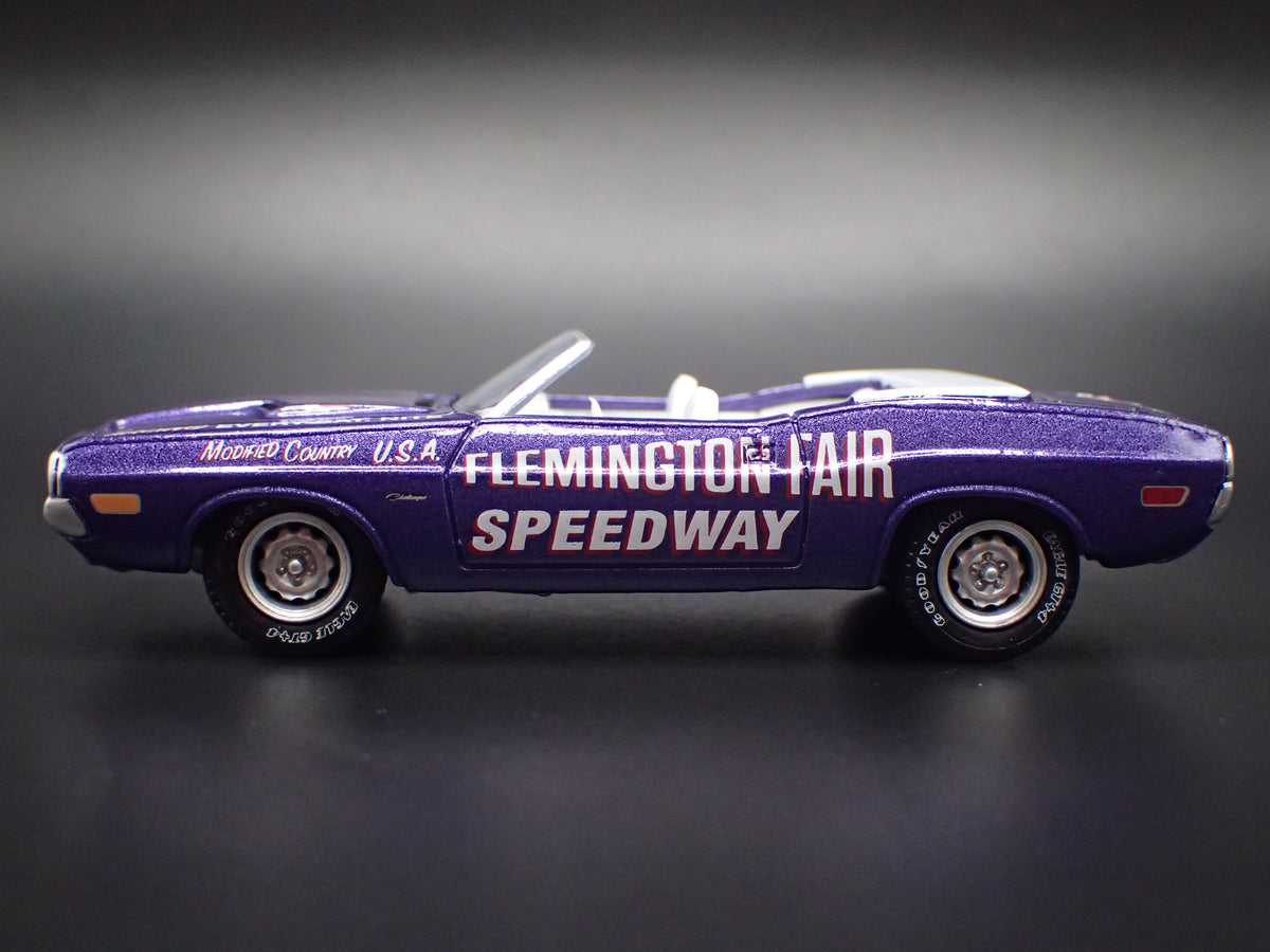 1971 71 DODGE CHALLENGER CONVERTIBLE FLEMINGTON PACE 1/64 SCALE DIECAST CAR