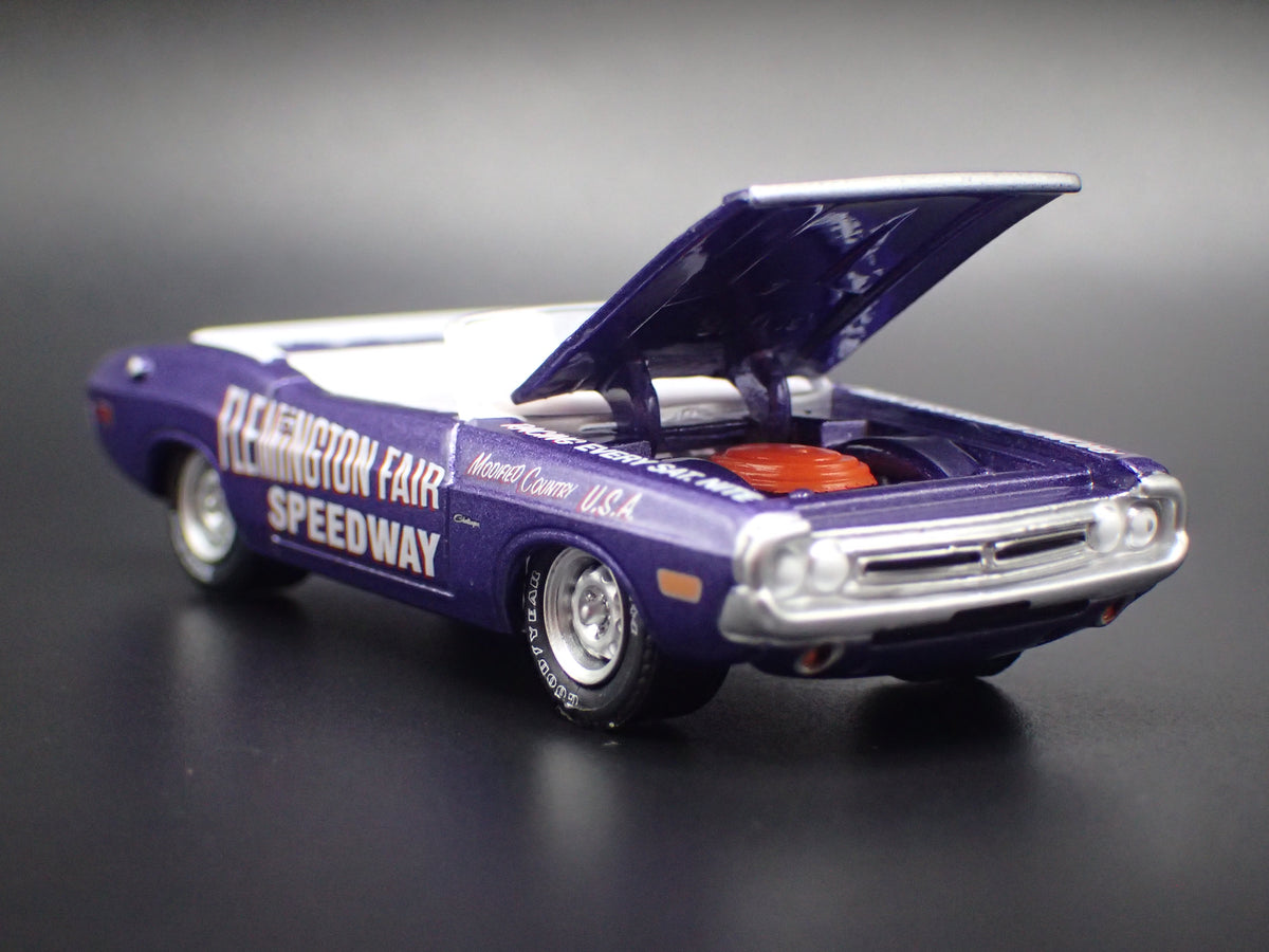 1971 71 DODGE CHALLENGER CONVERTIBLE FLEMINGTON PACE 1/64 SCALE DIECAST CAR