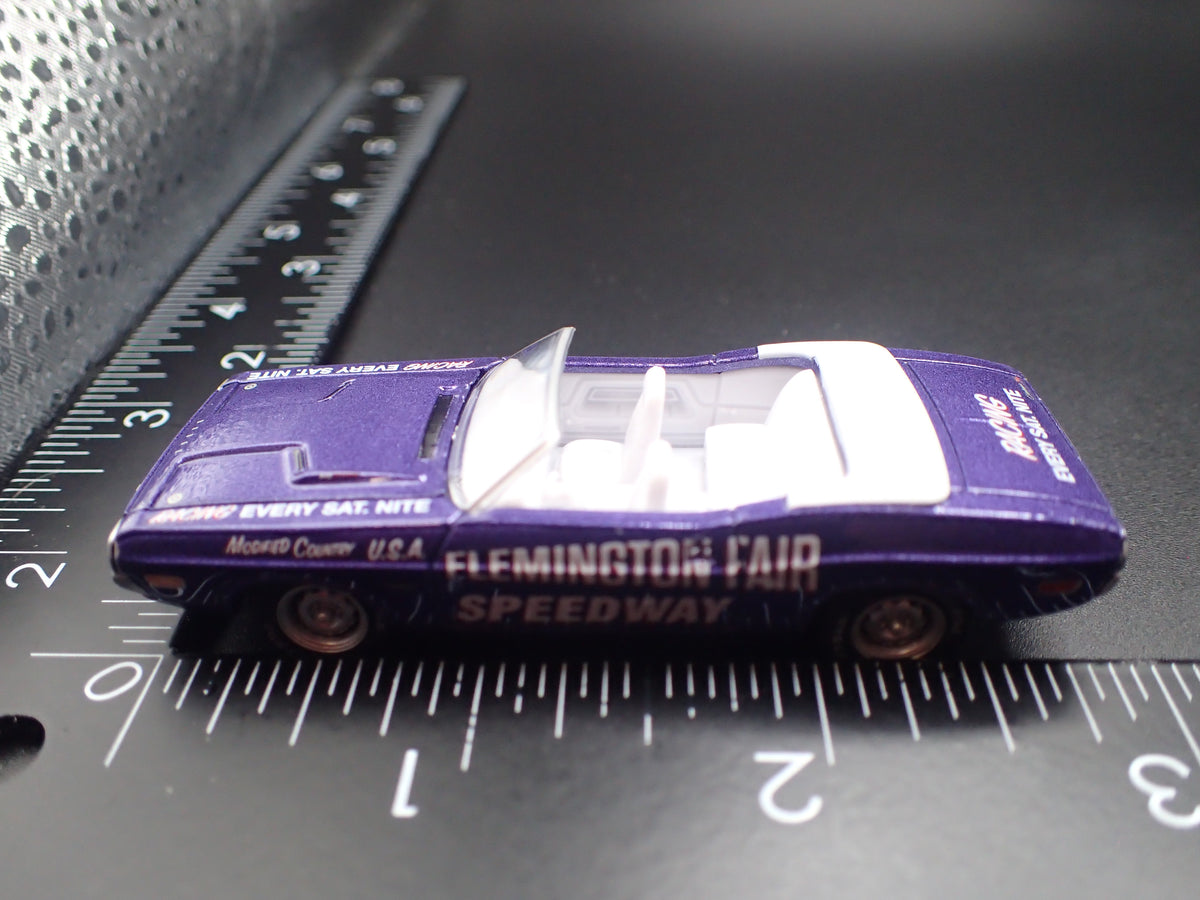1971 71 DODGE CHALLENGER CONVERTIBLE FLEMINGTON PACE 1/64 SCALE DIECAST CAR