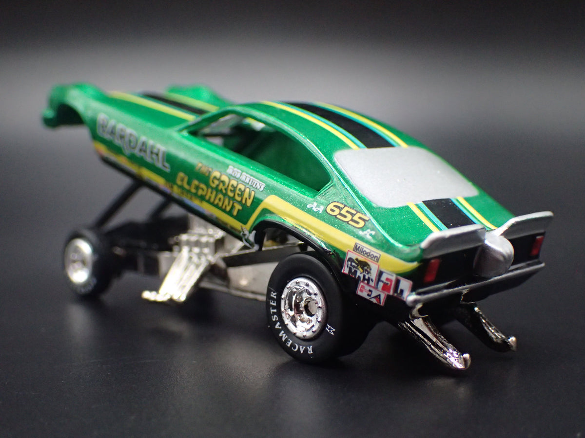 CHEVY CHEVROLET VEGA FUNNY CAR REEN ELEPHANT 1:64 SCALE DIECAST MODEL CAR