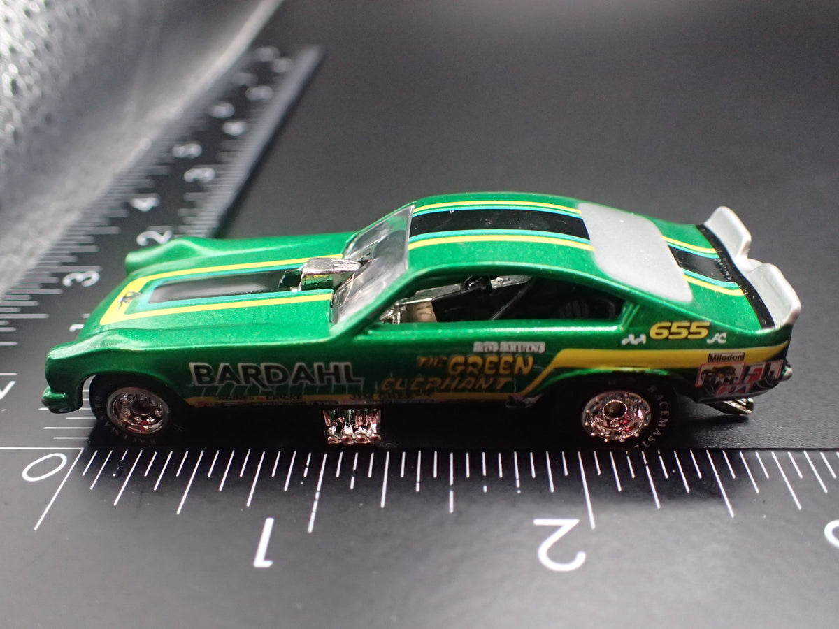 CHEVY CHEVROLET VEGA FUNNY CAR REEN ELEPHANT 1:64 SCALE DIECAST MODEL CAR