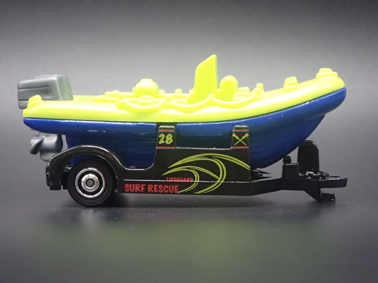 RAFT BOAT w/ TRAILER BLUE 1/64 MB SCALE COLLECTIBLE DIORAMA PROP MODEL