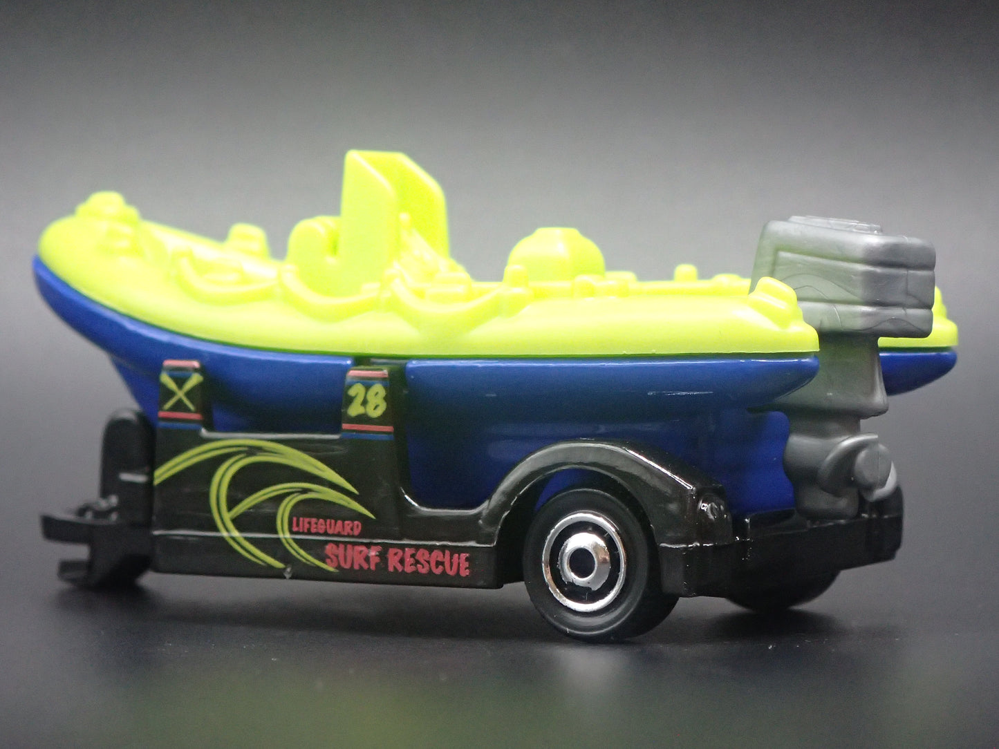 RAFT BOAT w/ TRAILER BLUE 1/64 MB SCALE COLLECTIBLE DIORAMA PROP MODEL