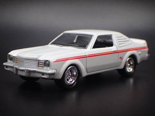 1976 76 DODGE ASPEN R/T WHITE 1/64 SCALE COLLECTIBLE DIECAST MODEL CAR