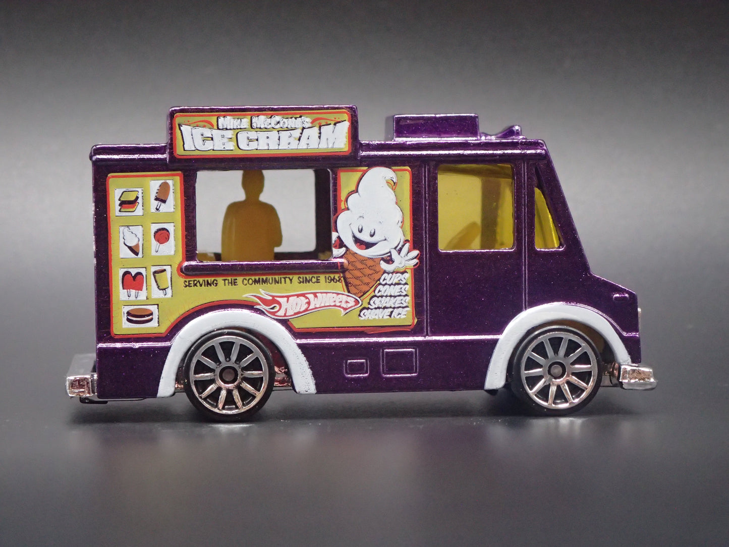 ICE CREAM FOOD TRUCK PURPLE 1:64 HW SCALE DIORAMA DIECAST MODEL CAR