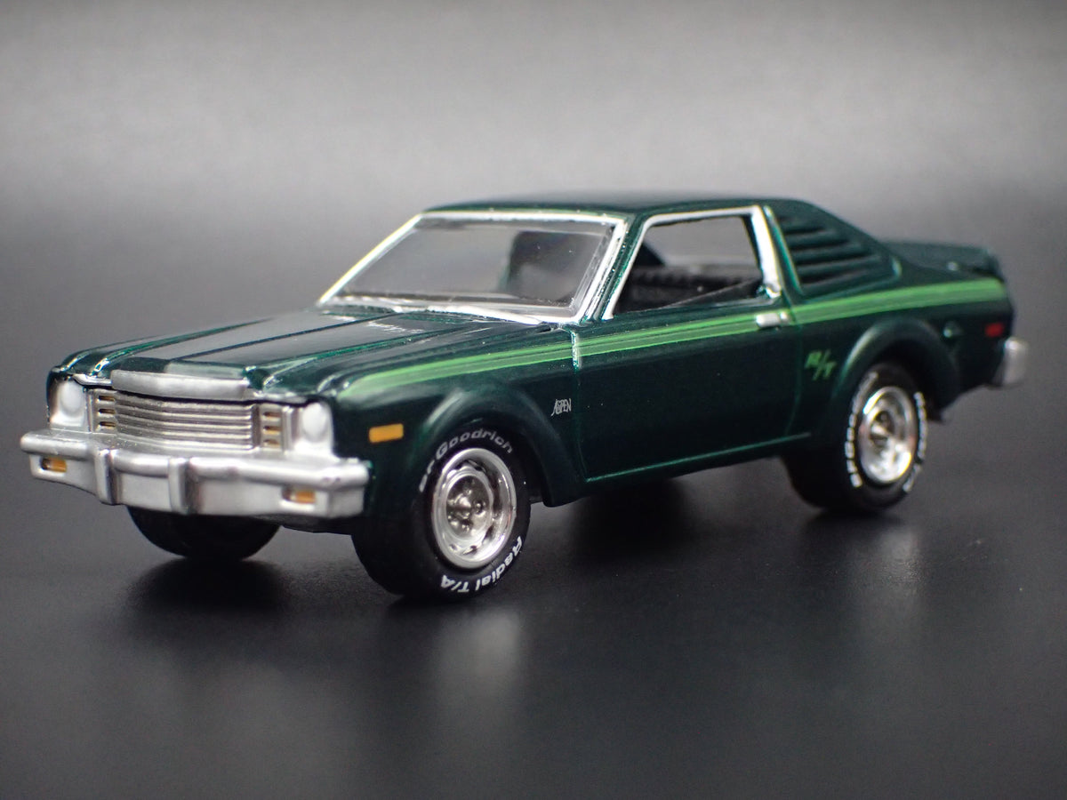 1976 76 DODGE ASPEN R/T GREEN 1/64 SCALE COLLECTIBLE DIECAST MODEL CAR
