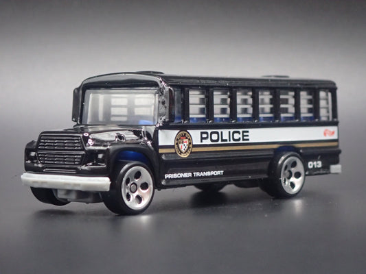 VINTAGE POLICE TRANSPORT BUS 1:64 HW SCALE DIORAMA DIECAST MODEL CAR