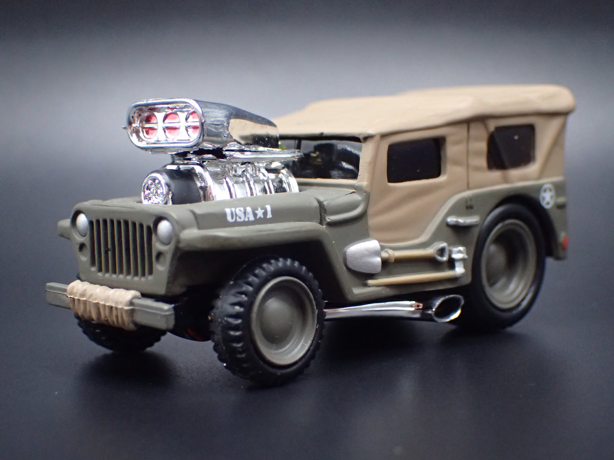 1942 42 JEEP MILITARY GRAY 1:64 SCALE COLLECTIBLE DIORAMA DIECAST MODEL CAR