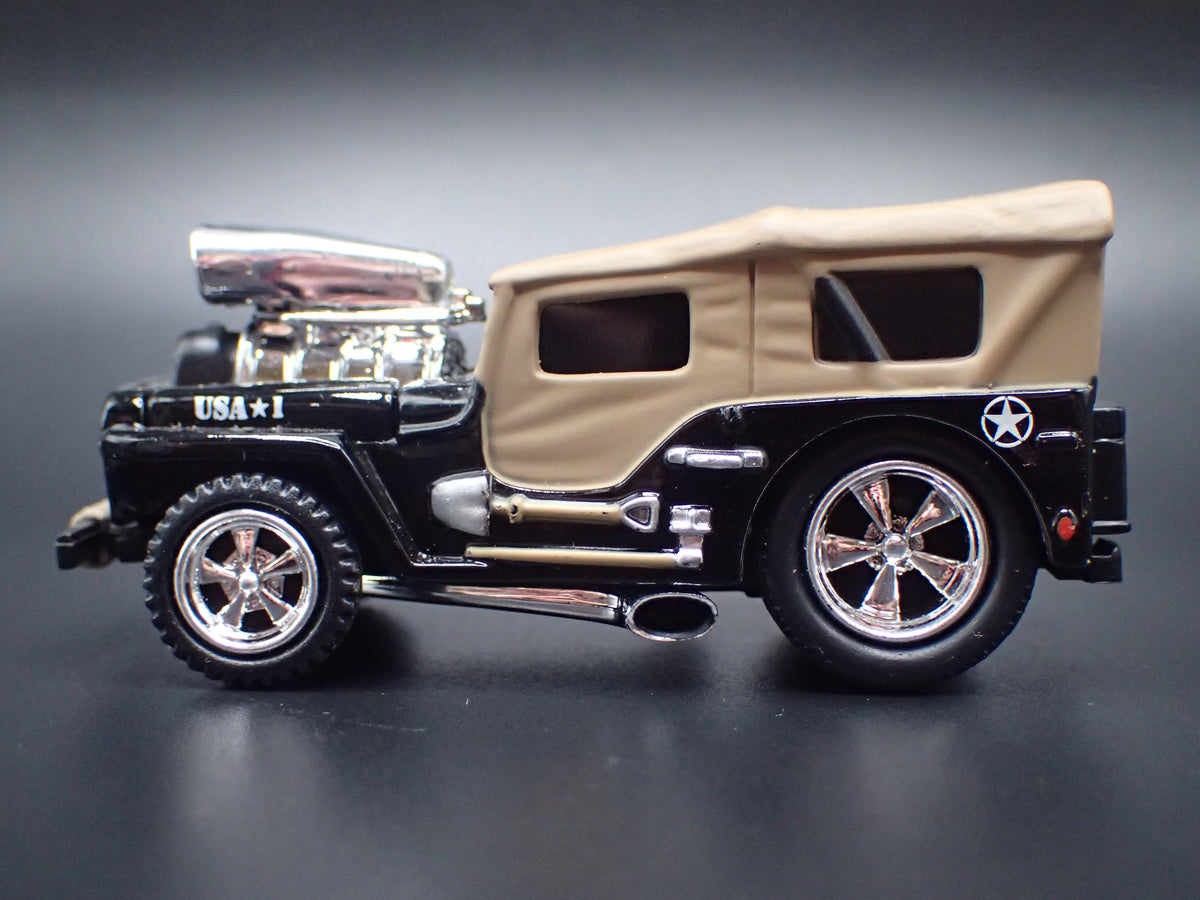 1942 42 JEEP MILITARY BLACK 1:64 SCALE COLLECTIBLE DIORAMA DIECAST MODEL CAR