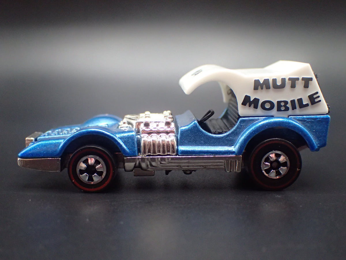 MUTT MOBILE CUSTOM HOT WHEELS BLUE 1/64 SCALE DIORAMA DIECAST MODEL CAR