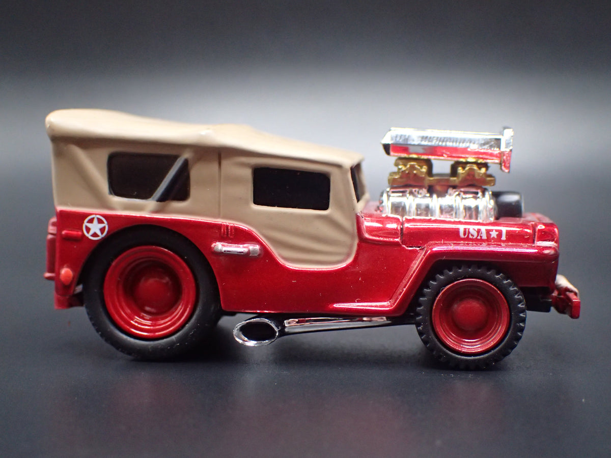1942 42 JEEP MILITARY RED 1:64 SCALE COLLECTIBLE DIORAMA DIECAST MODEL CAR