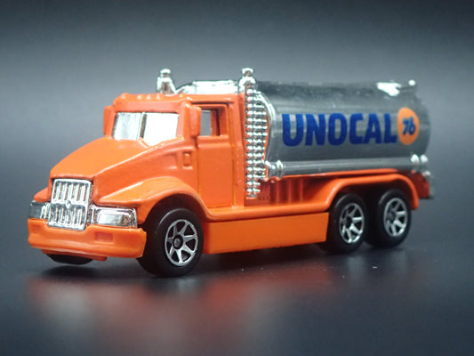 UNOCAL 76 OIL TANKER TRUCK 1:64 HW SCALE DIORAMA DIECAST MODEL CAR