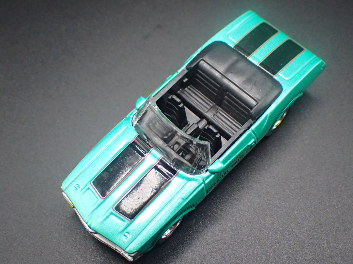 1970 70 OLDS OLDSMOBILE 442 INDY 500 CONVERTIBLE PACE CAR 1/64 SCALE DIECAST MODEL CAR