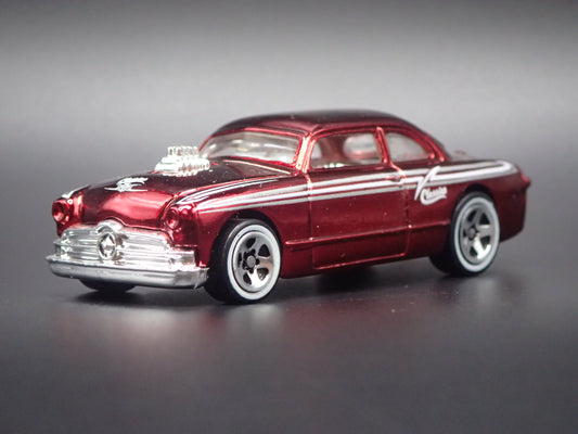 1949-1951 FORD SHOE BOX CLUB COUPE 1:64 SCALE LIMITED DIORAMA DIECAST MODEL CAR