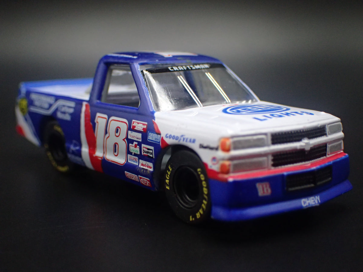 1995 95 CHEVY SILVERADO #18 JOHNNY BENSON JR NASCAR TRUCK 1:64 SCALE DIECAST CAR