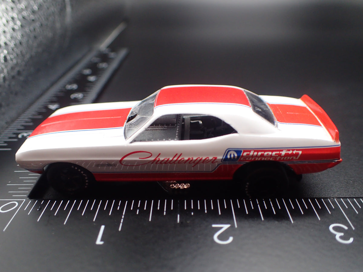 1971 71 DODGE CHALLENGER FUNNY CAR NHRA 1/64 SCALE DIECAST MODEL CAR